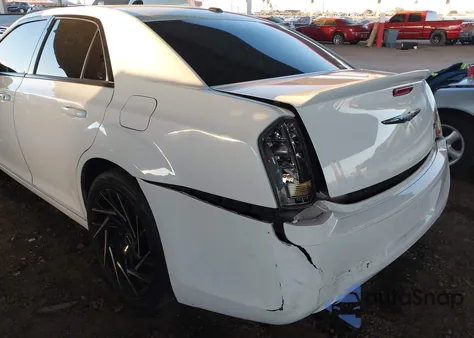 2014 Chrysler 300 300S z USA, uszkodzony, nr VIN 2C3CCABG6EH221761